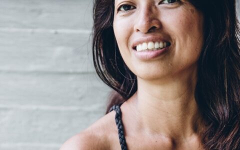 Dit is Marilou, owner van yoga op werk